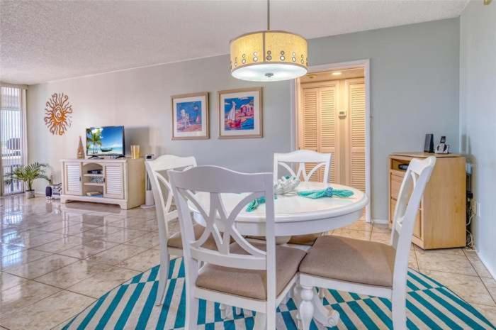 Sunset Serenity Escape Apartment