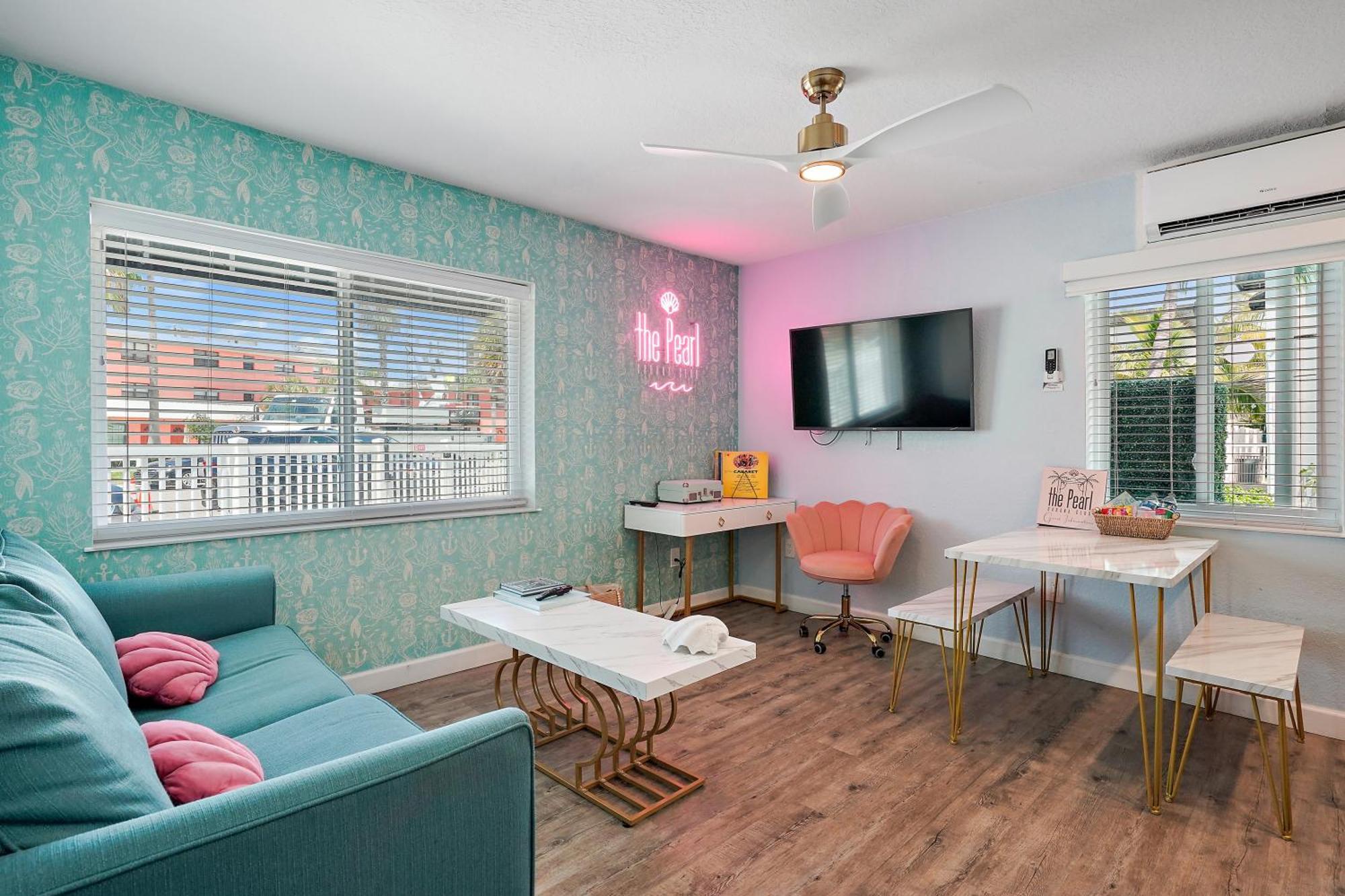 The Pearl Club 3* St. Pete Beach