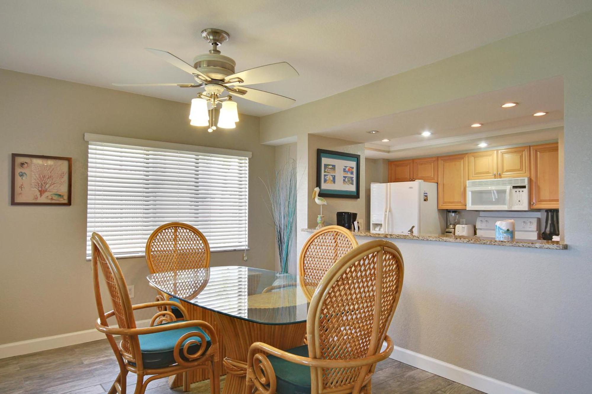 Land's End 8-306 Front - Premier Holiday home St. Pete Beach