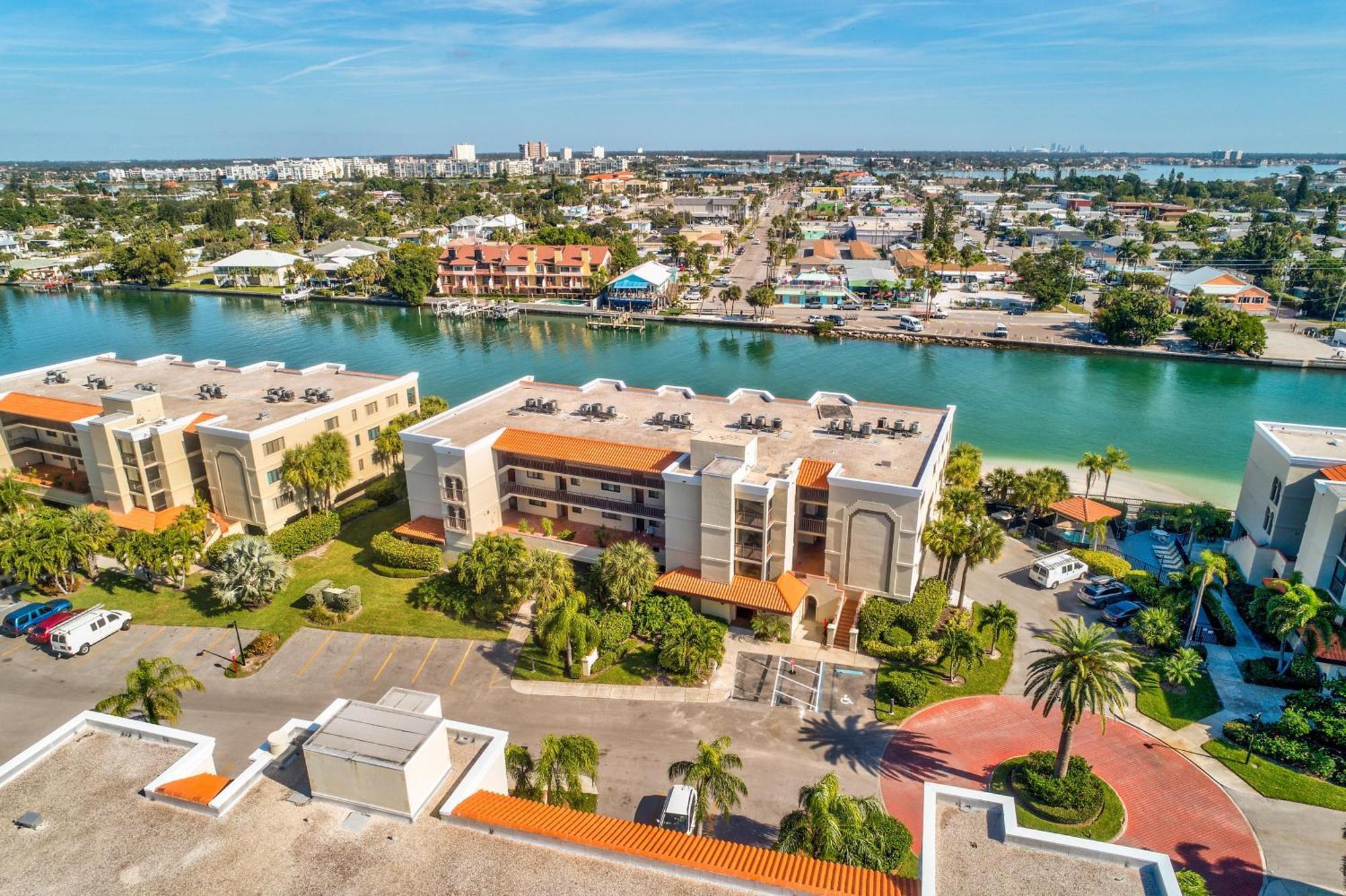 Land's End 3-404 Bay Front Holiday home St. Pete Beach