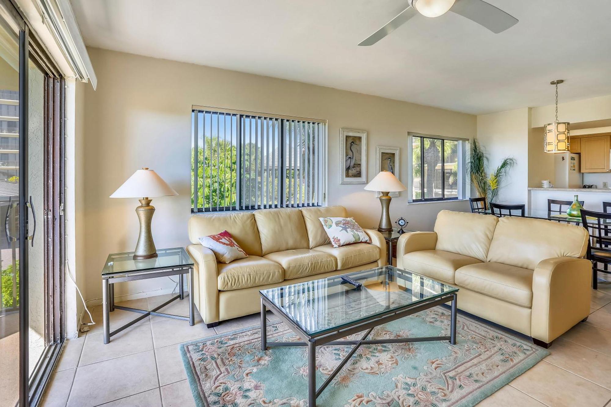 Land's End 11-207 Front Holiday home *
