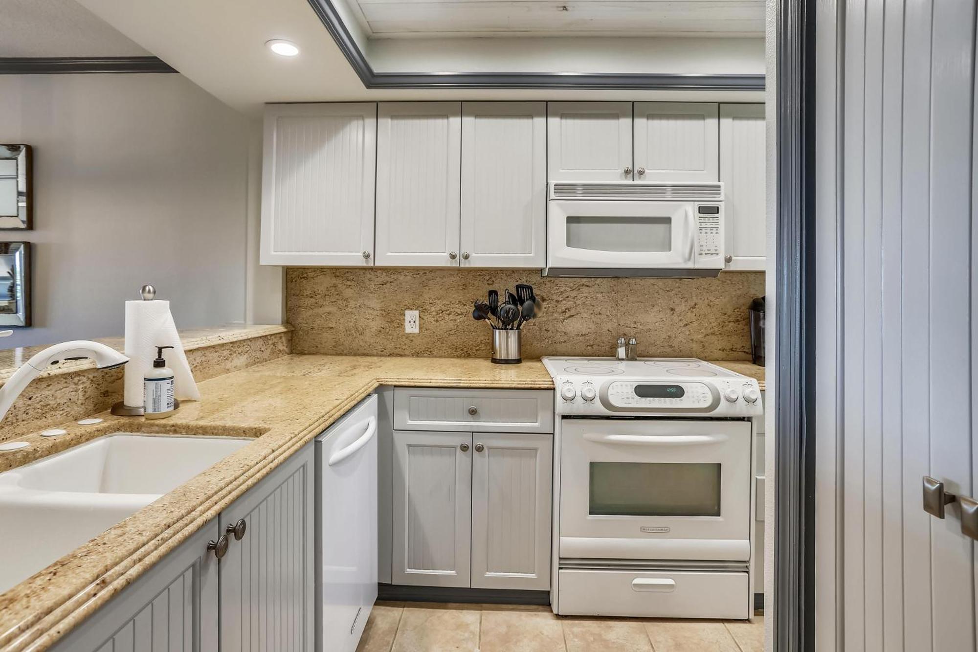 Land's End 11-204 Front Holiday home St. Pete Beach