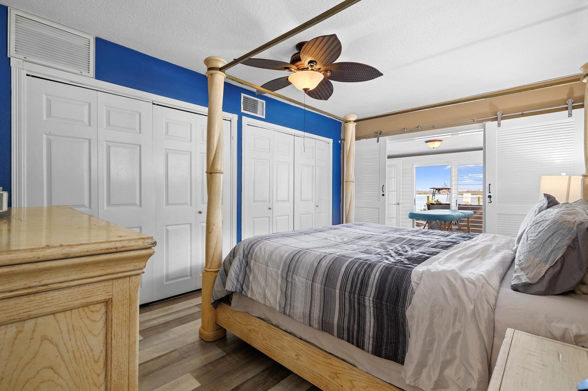 Holiday home 4bd 2ba Waterfront House With Pool, Hot Tub & Boat! St. Pete Beach