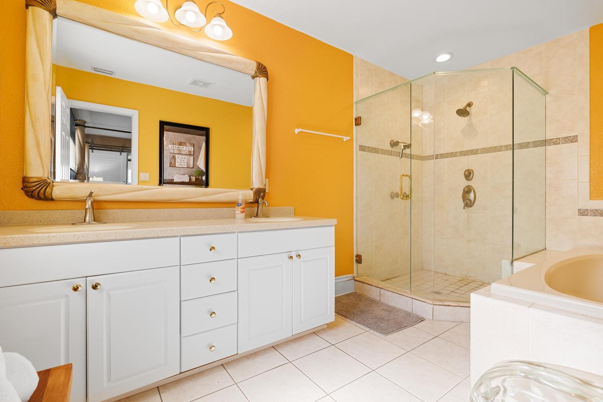 4bd 2ba Waterfront House With Pool, Hot Tub & Boat! Holiday home *