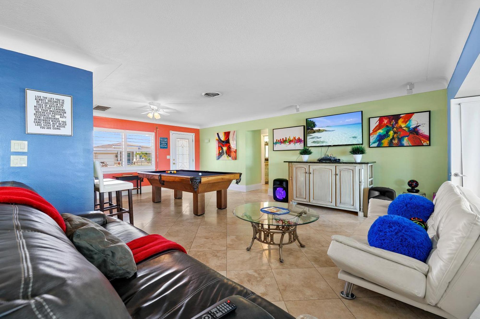 Holiday home 4bd 2ba Waterfront House With Pool, Hot Tub & Boat!
