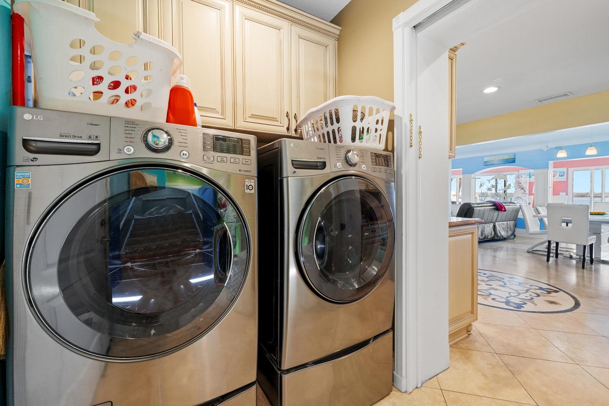 4bd 2ba Waterfront House With Pool, Hot Tub & Boat! *
