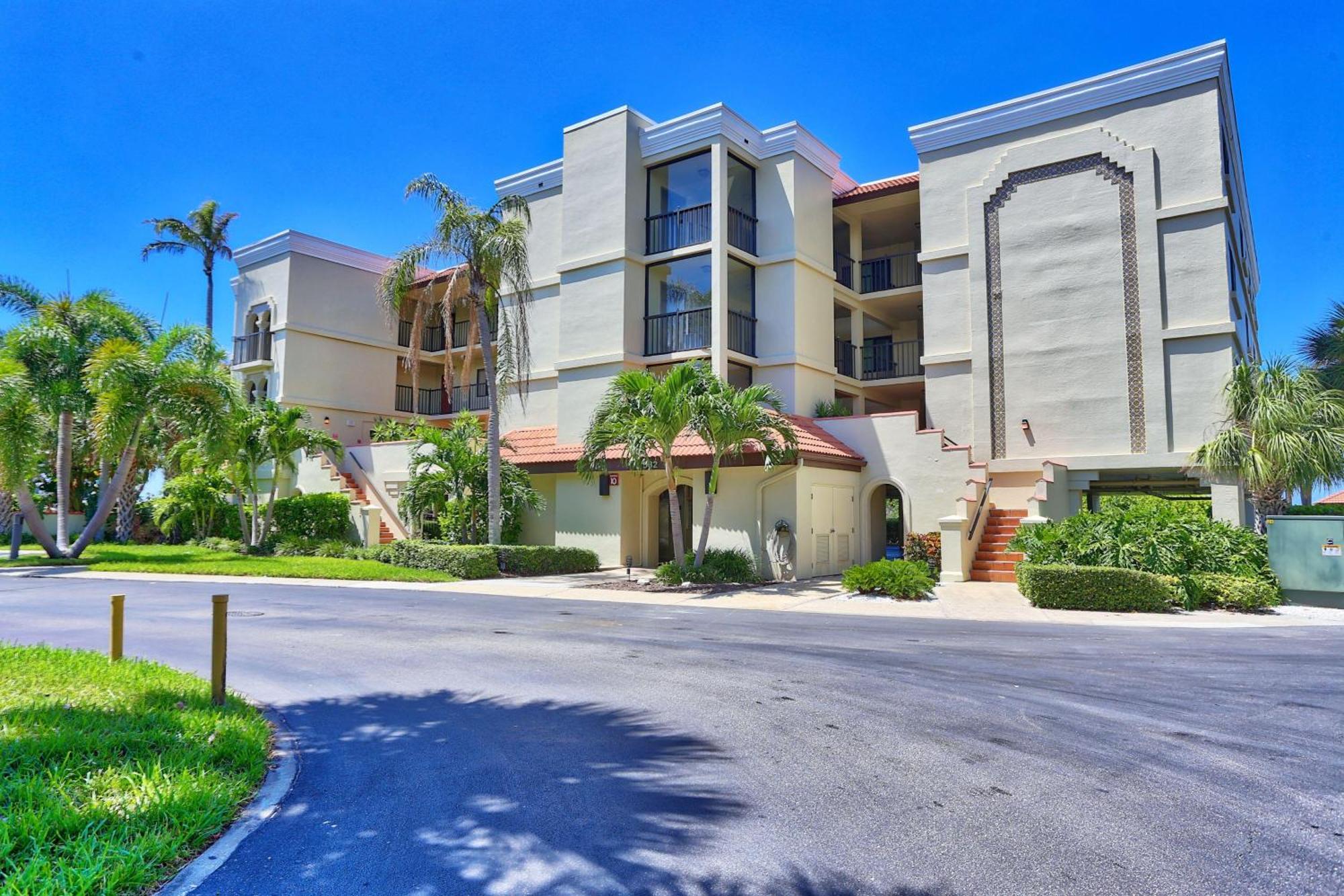 Holiday home Land's End 11-207 Front St. Pete Beach