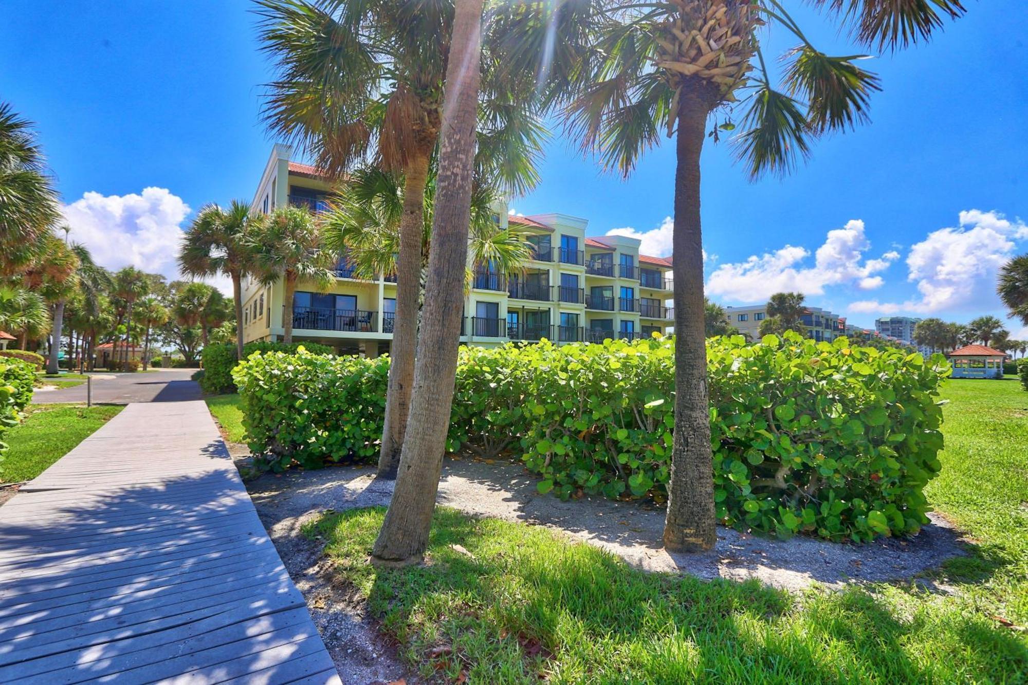 Holiday home Land's End 3-404 Bay Front *