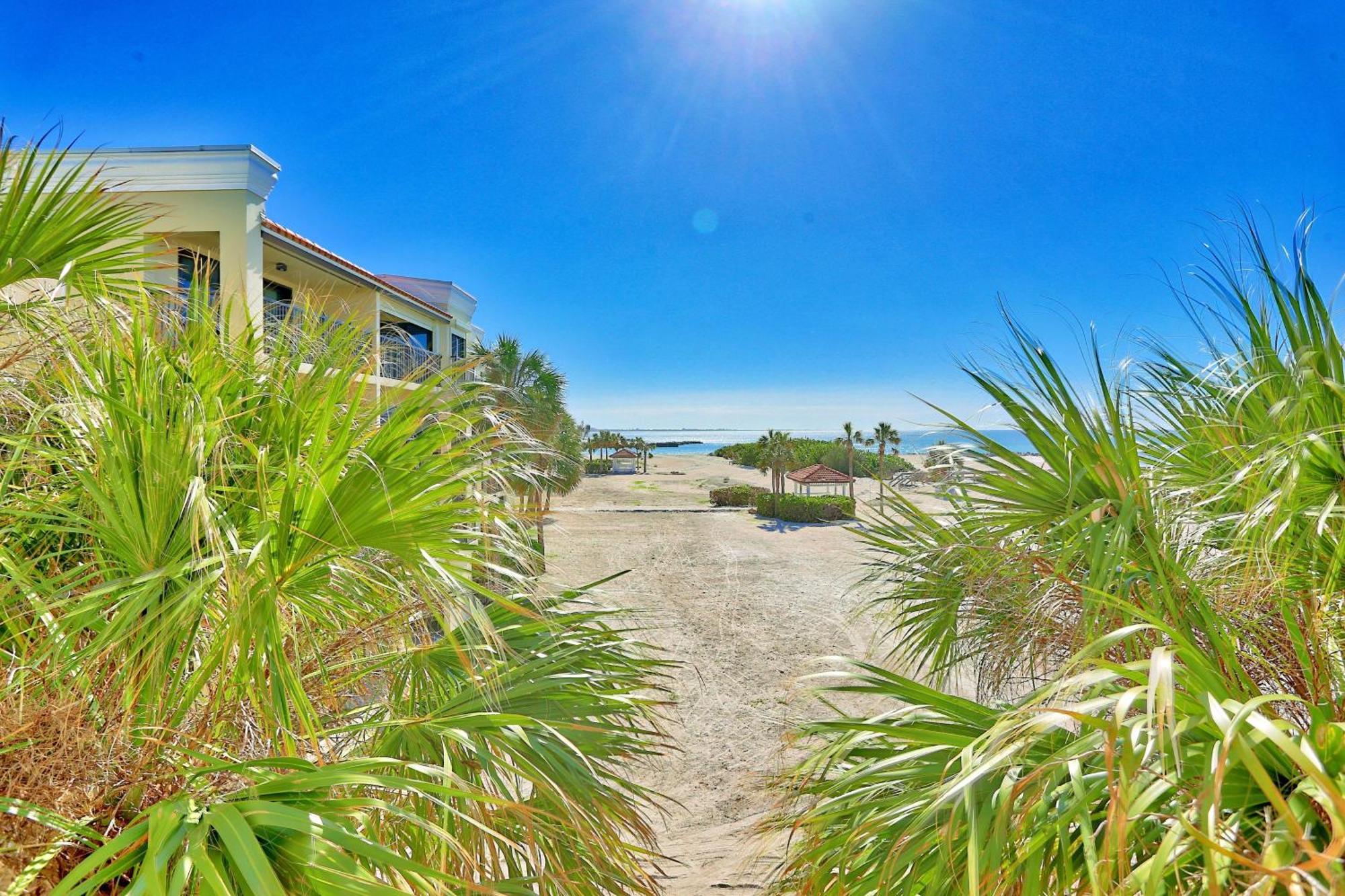 Holiday home Land's End 9-301 Front-premier St. Pete Beach