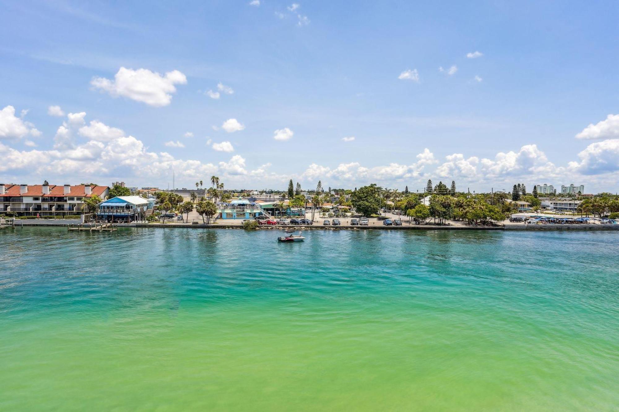 Land's End 4-404 Bay Front - Premier * St. Pete Beach