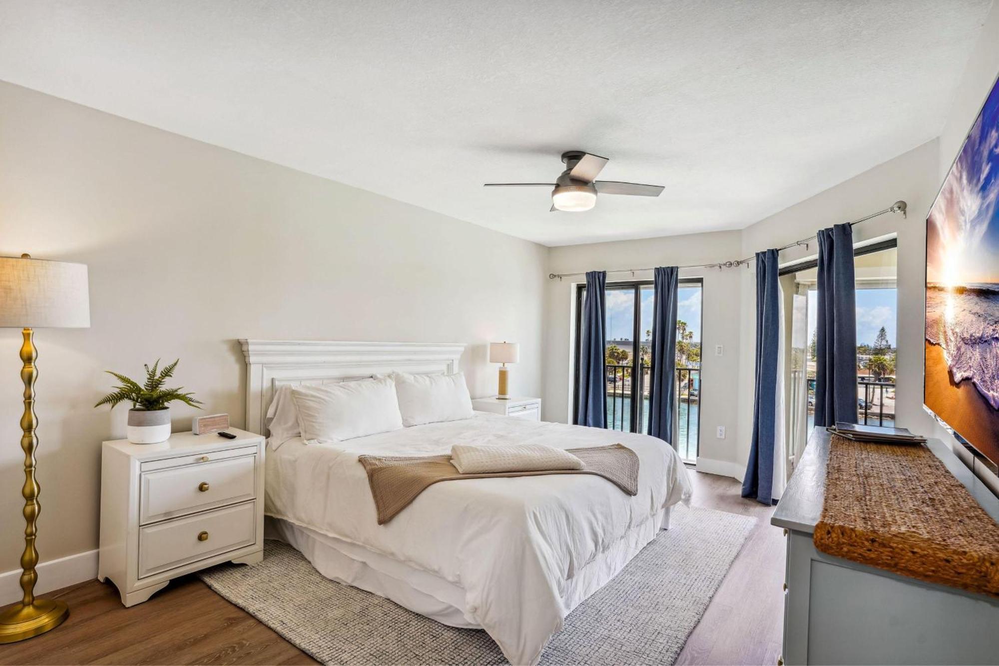 Holiday home Land's End 4-404 Bay Front - Premier St. Pete Beach