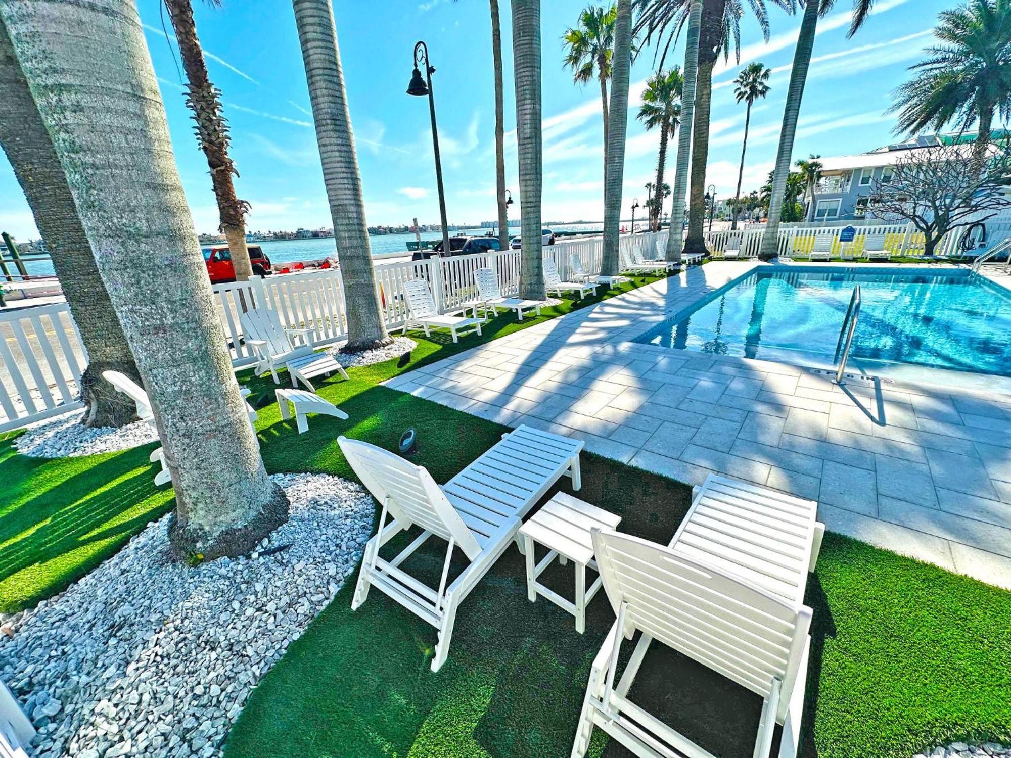 La Tortuga Historic Pass A Grille St Pete 8 Apartment *