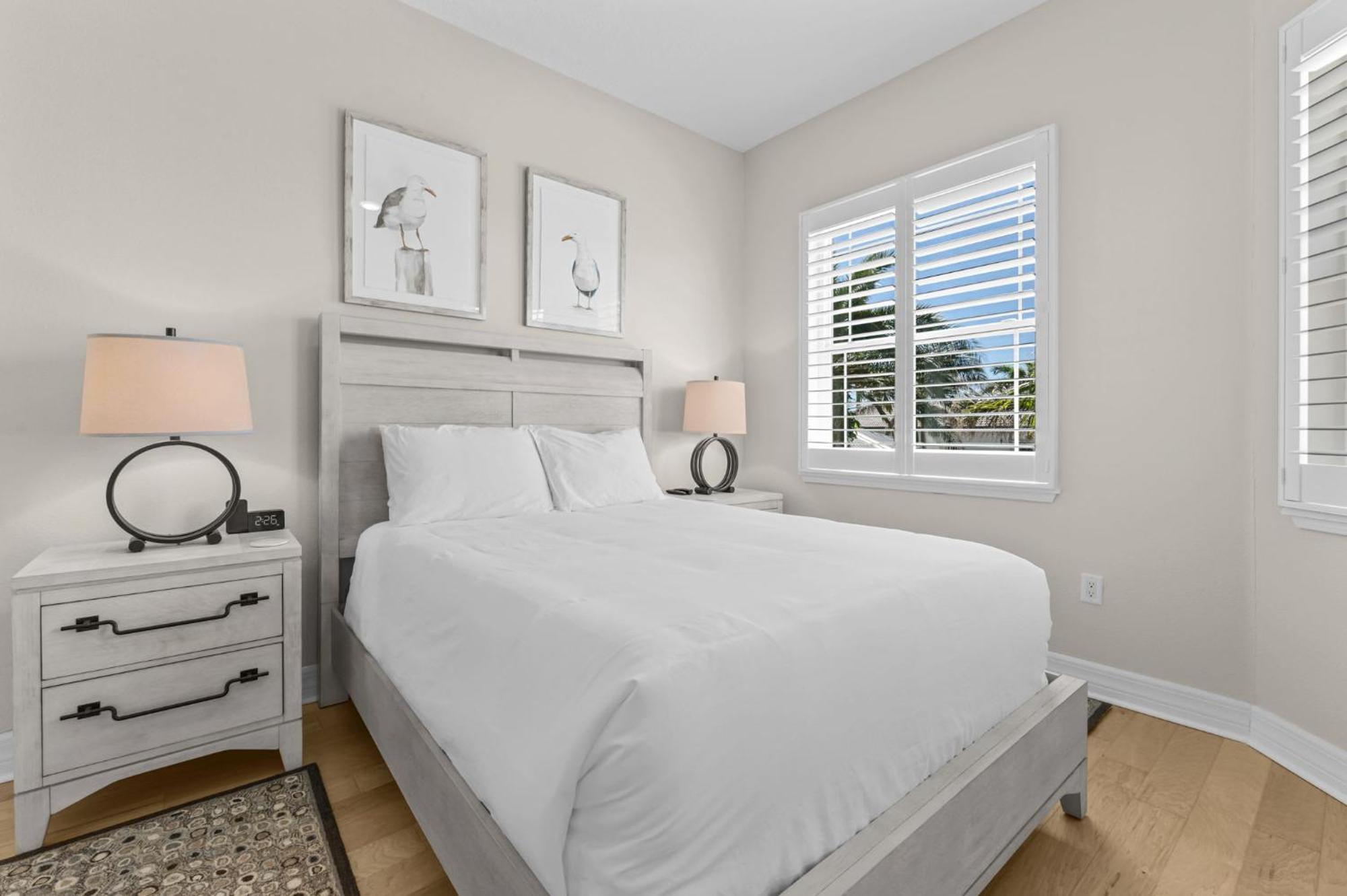 Luxury Waterfront 4br Private Heated Pool Hot Tub St. Pete Beach