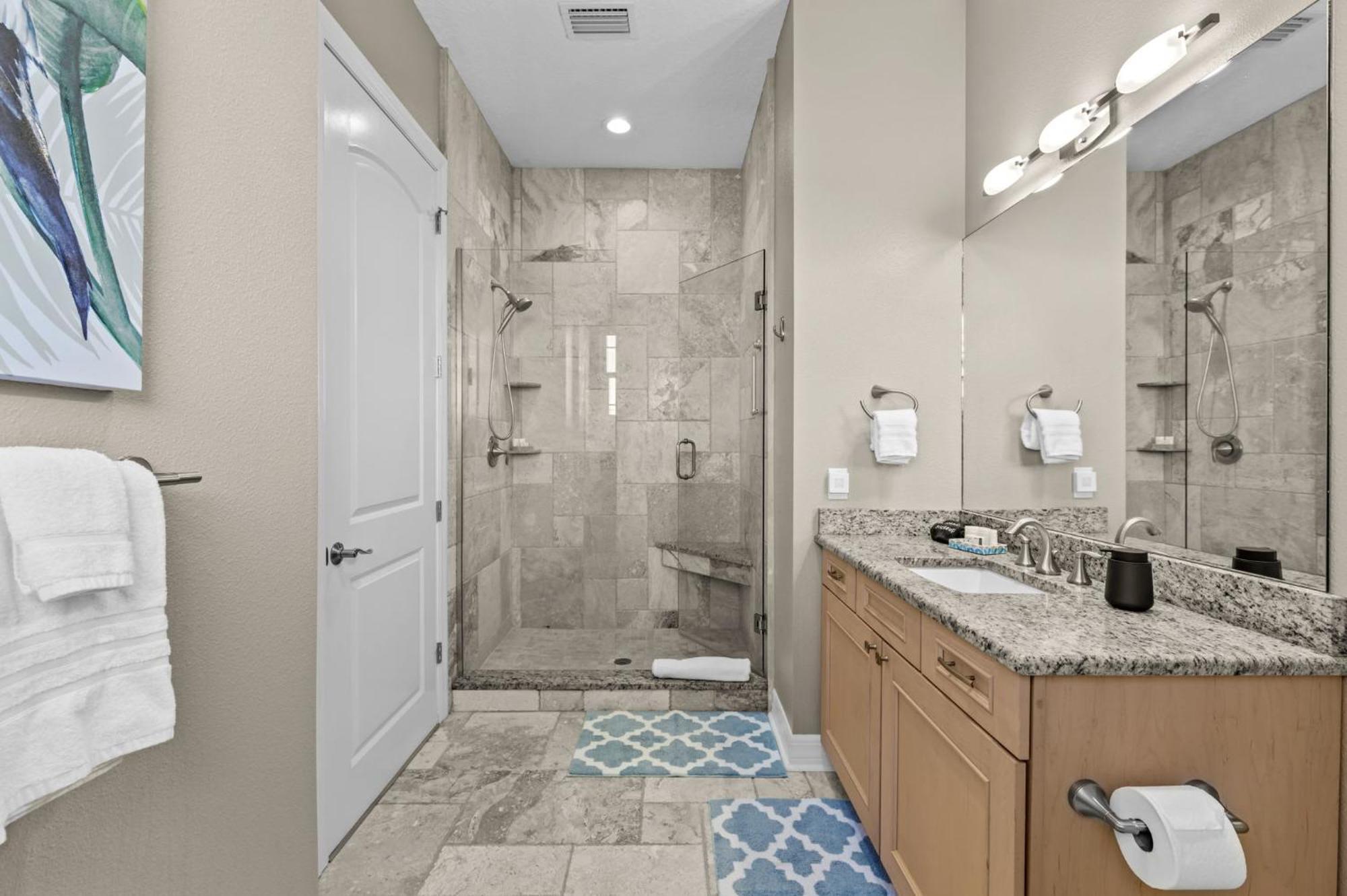Luxury Waterfront 4br Private Heated Pool Hot Tub *