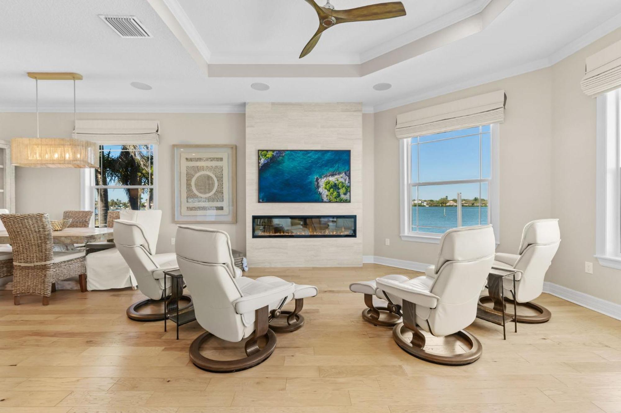 Luxury Waterfront 4br Private Heated Pool Hot Tub Holiday home St. Pete Beach