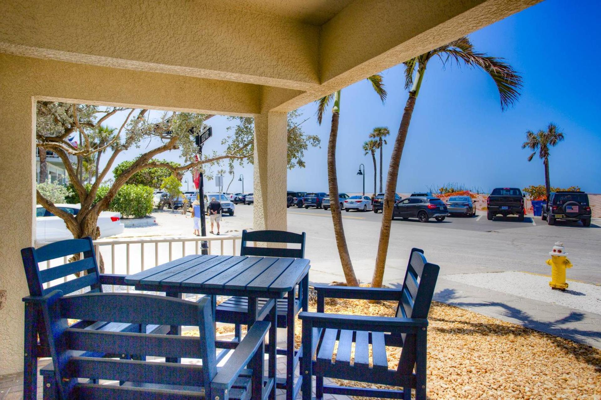 1 - Club At Pass-a-grille