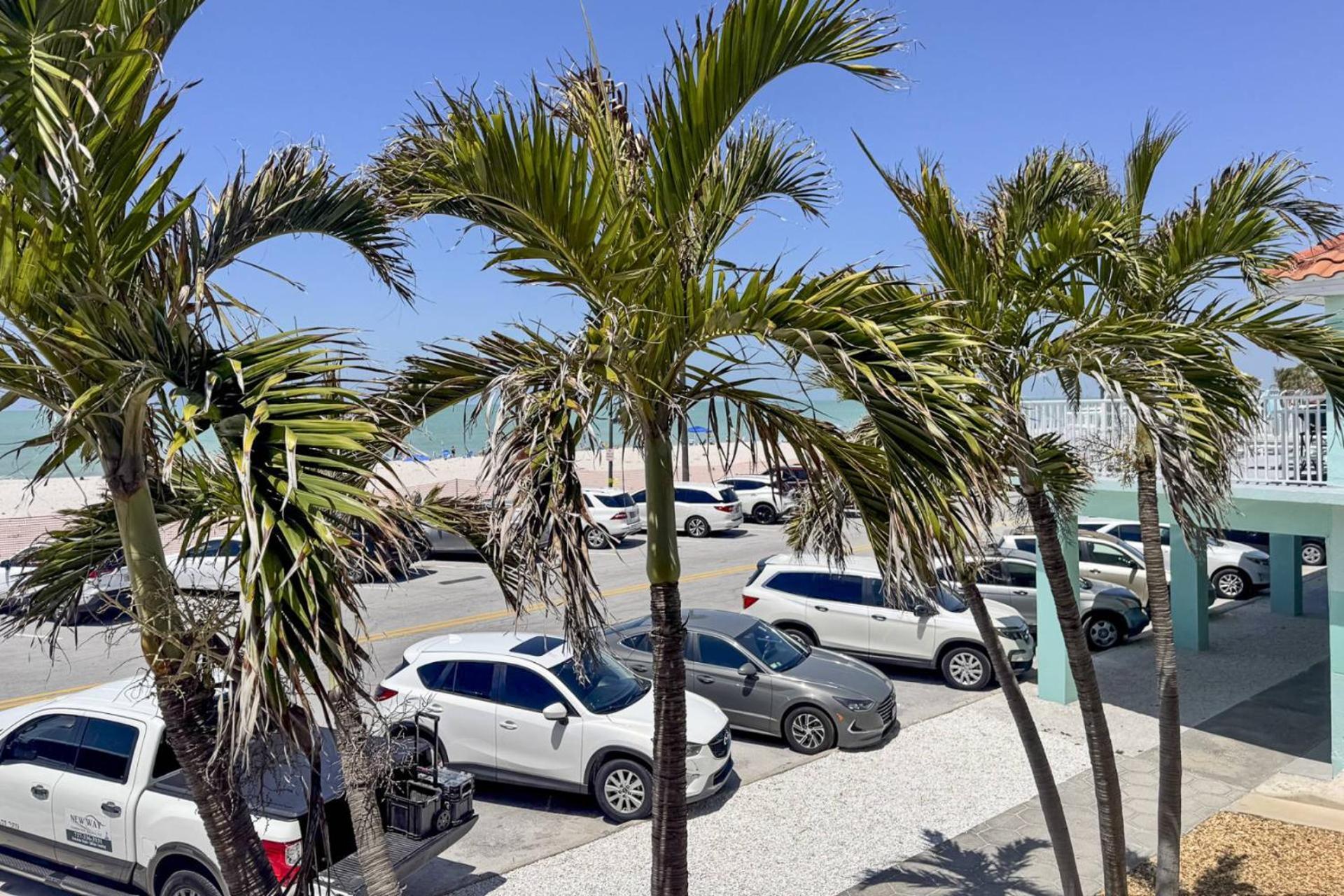 1 - Club At Pass-a-grille St. Pete Beach