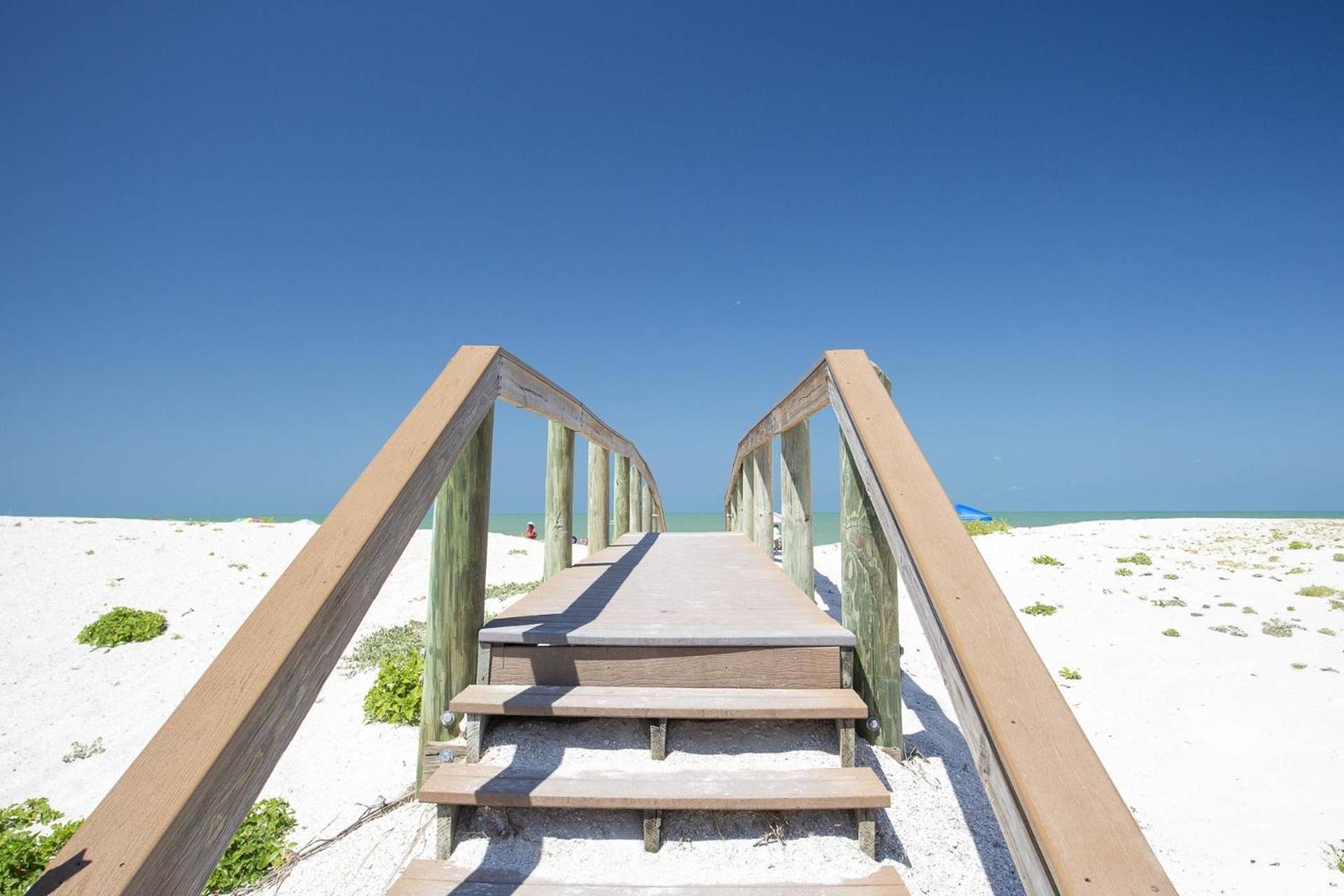 Holiday home 1 - Club At Pass-a-grille St. Pete Beach