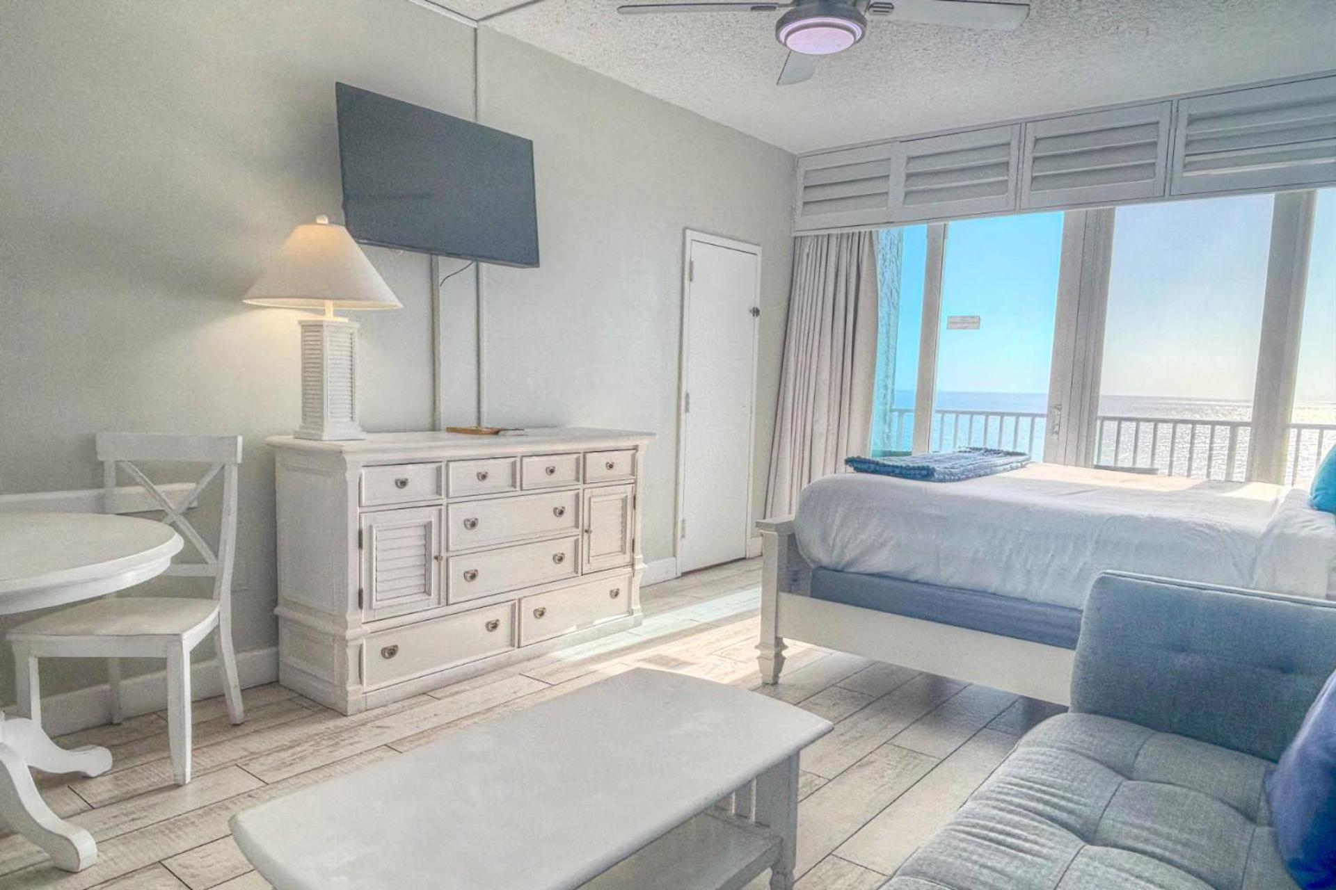 603 - Island * St. Pete Beach