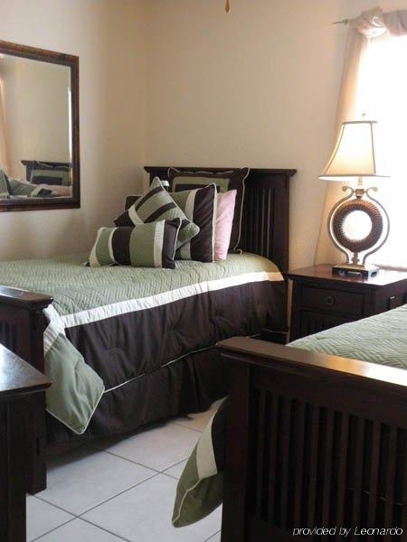 Surf Treasure Island 3*