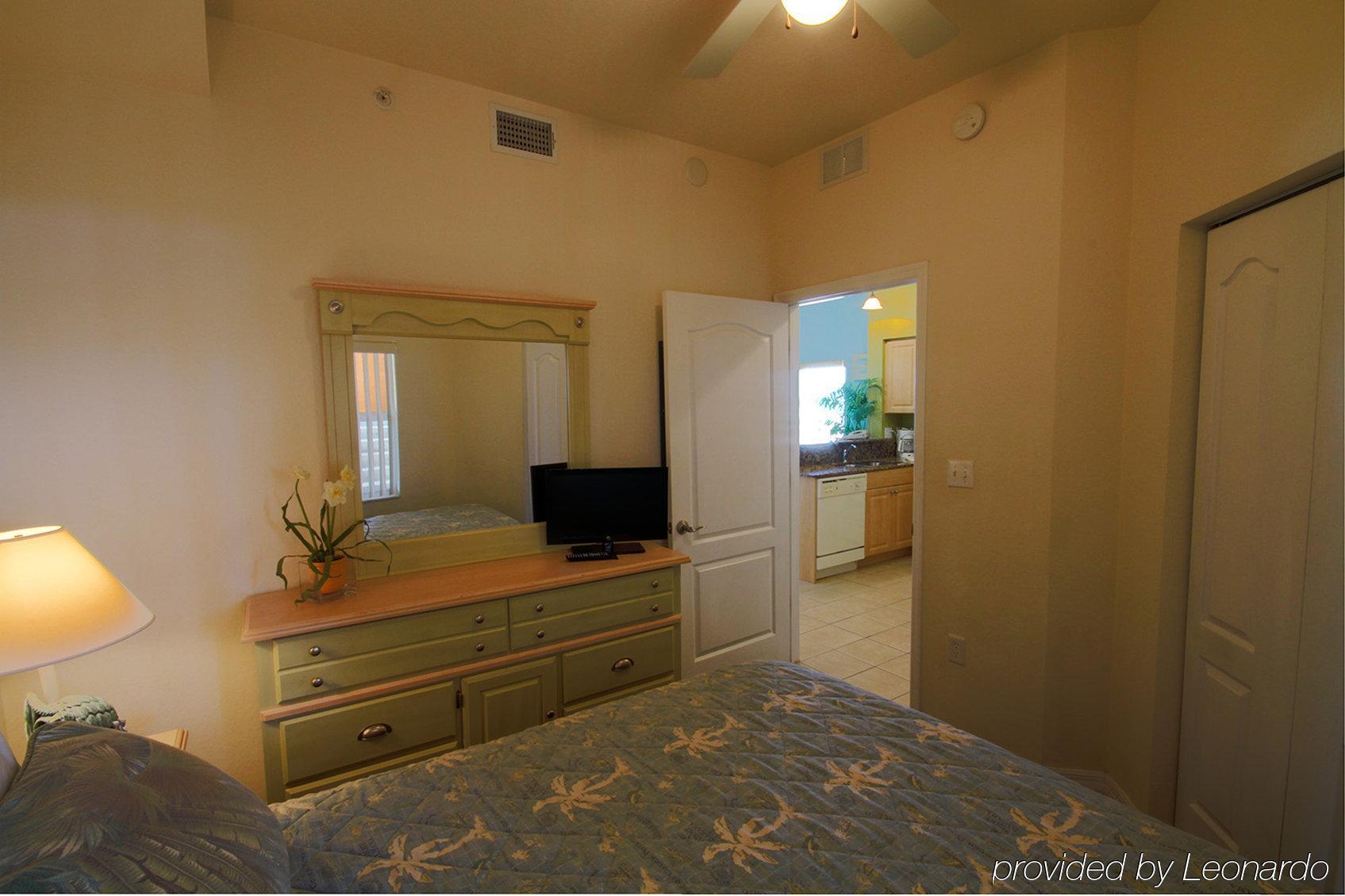 Surf Treasure Island Aparthotel