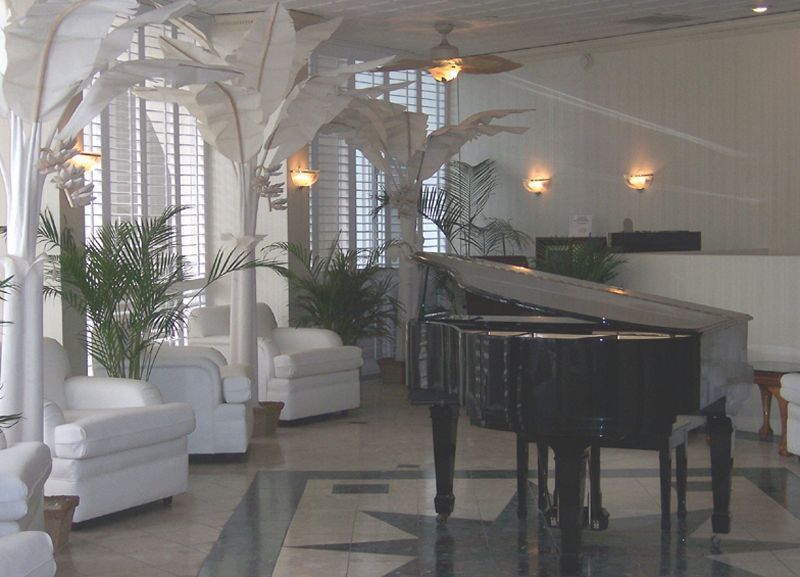 Bellwether Hotel
