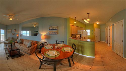 Surf Treasure Island Aparthotel St. Pete Beach
