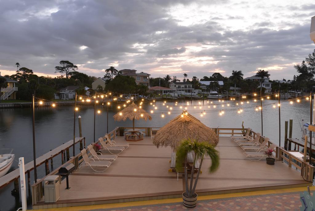 Bay Palms Waterfront - And Marina St. Pete Beach