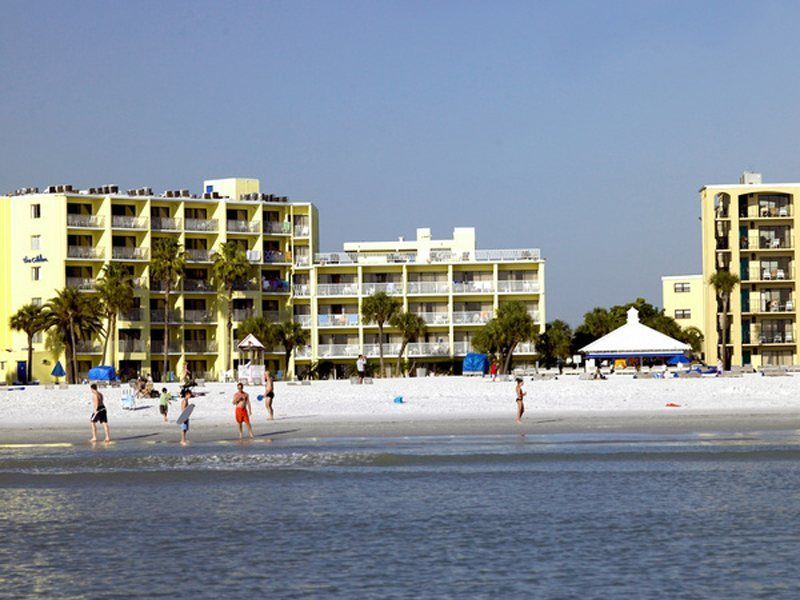 Alden - A Beachfront Hotel