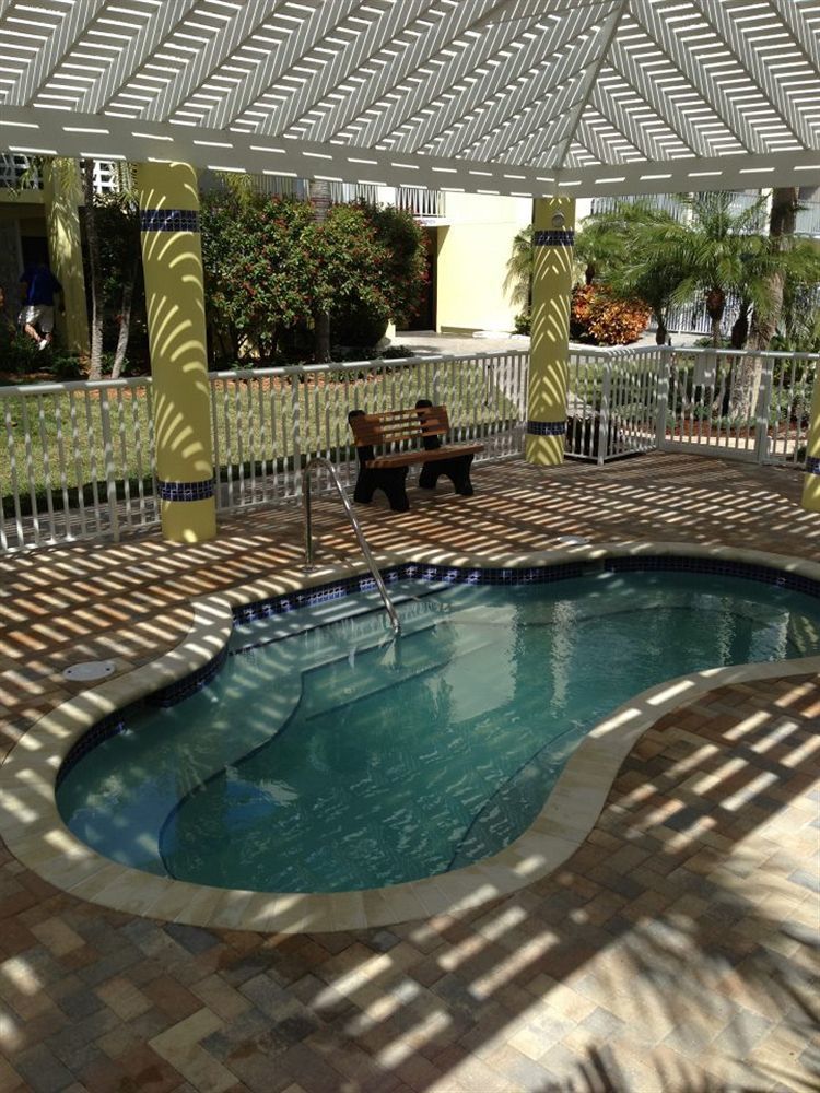 Alden - A Beachfront Hotel 3*