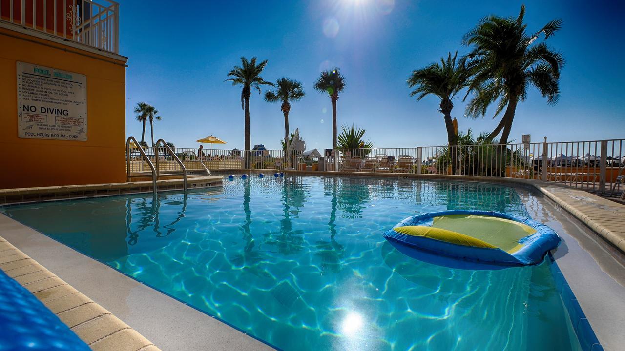 Page Terrace Beachfront Hotel 2*
