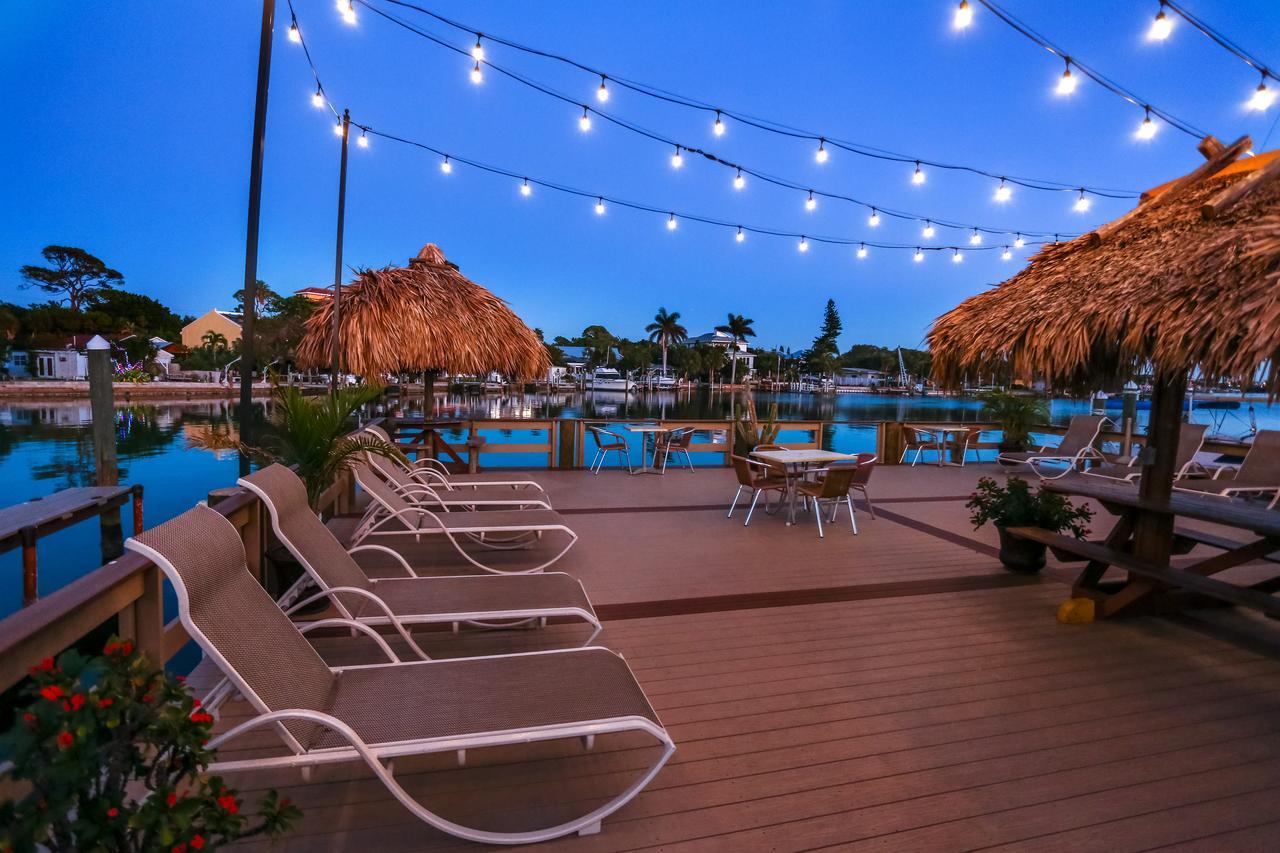 Bay Palms Waterfront - And Marina St. Pete Beach