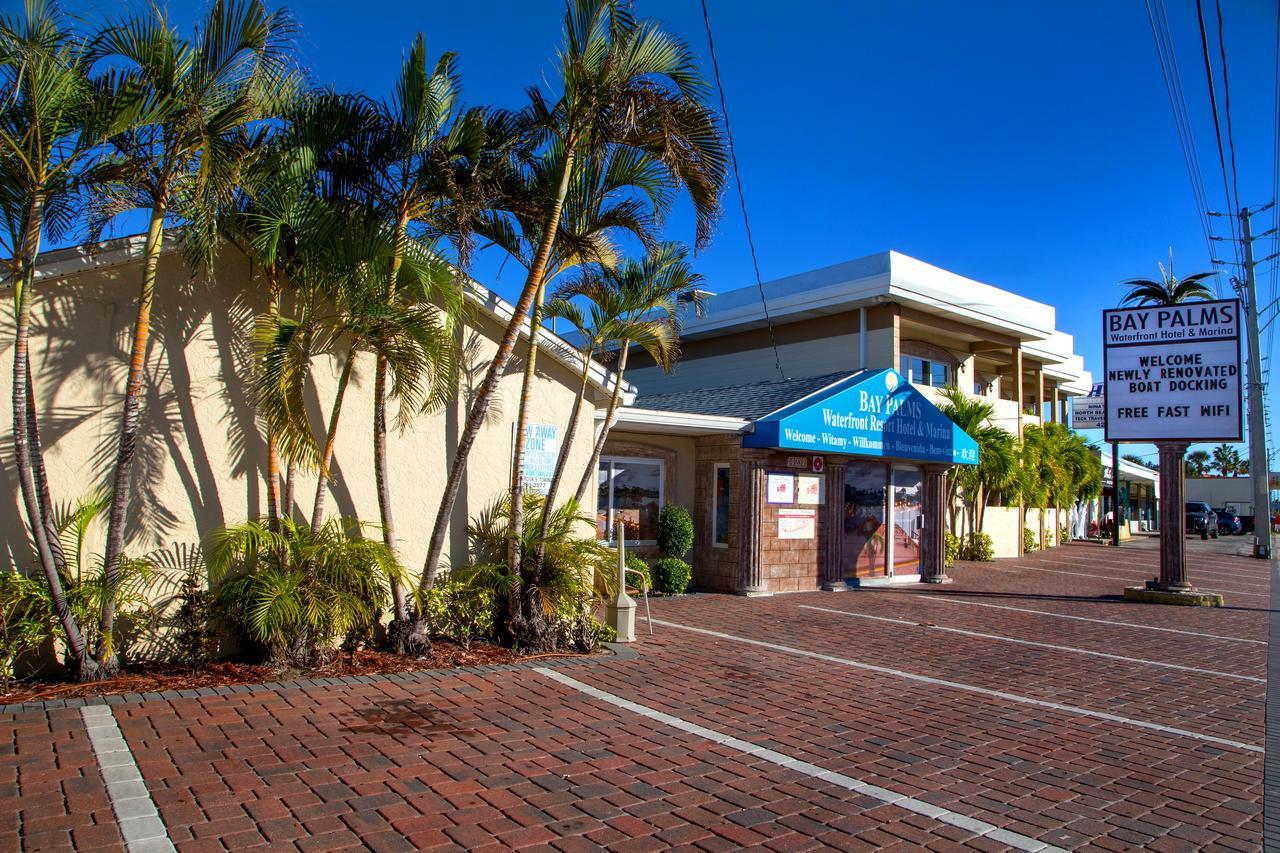 Bay Palms Waterfront - And Marina Hotel