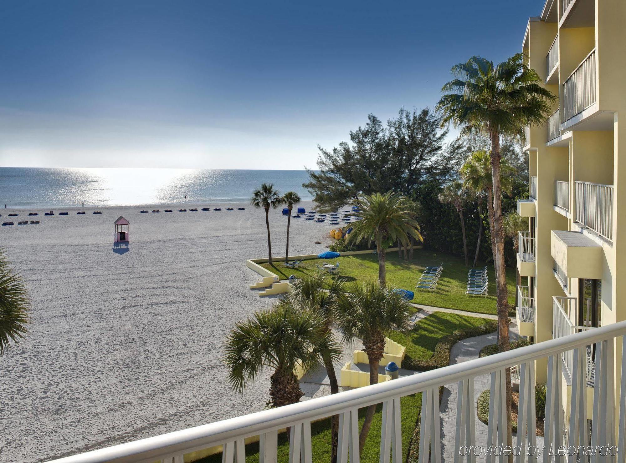 Alden - A Beachfront 3*