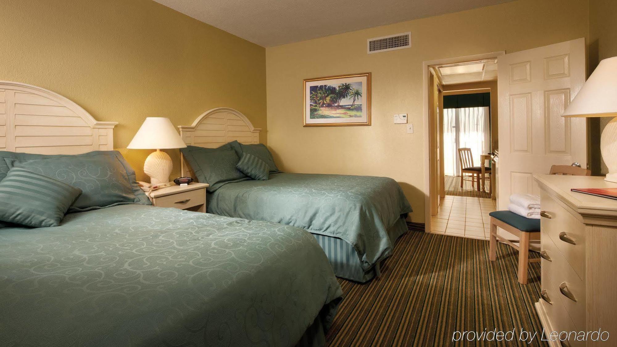 Alden - A Beachfront Hotel