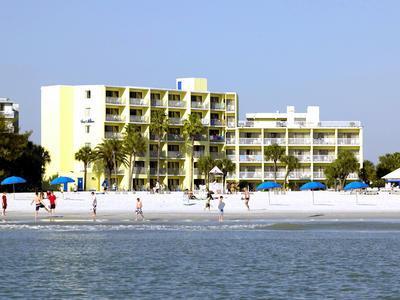 Alden - A Beachfront Hotel 3*