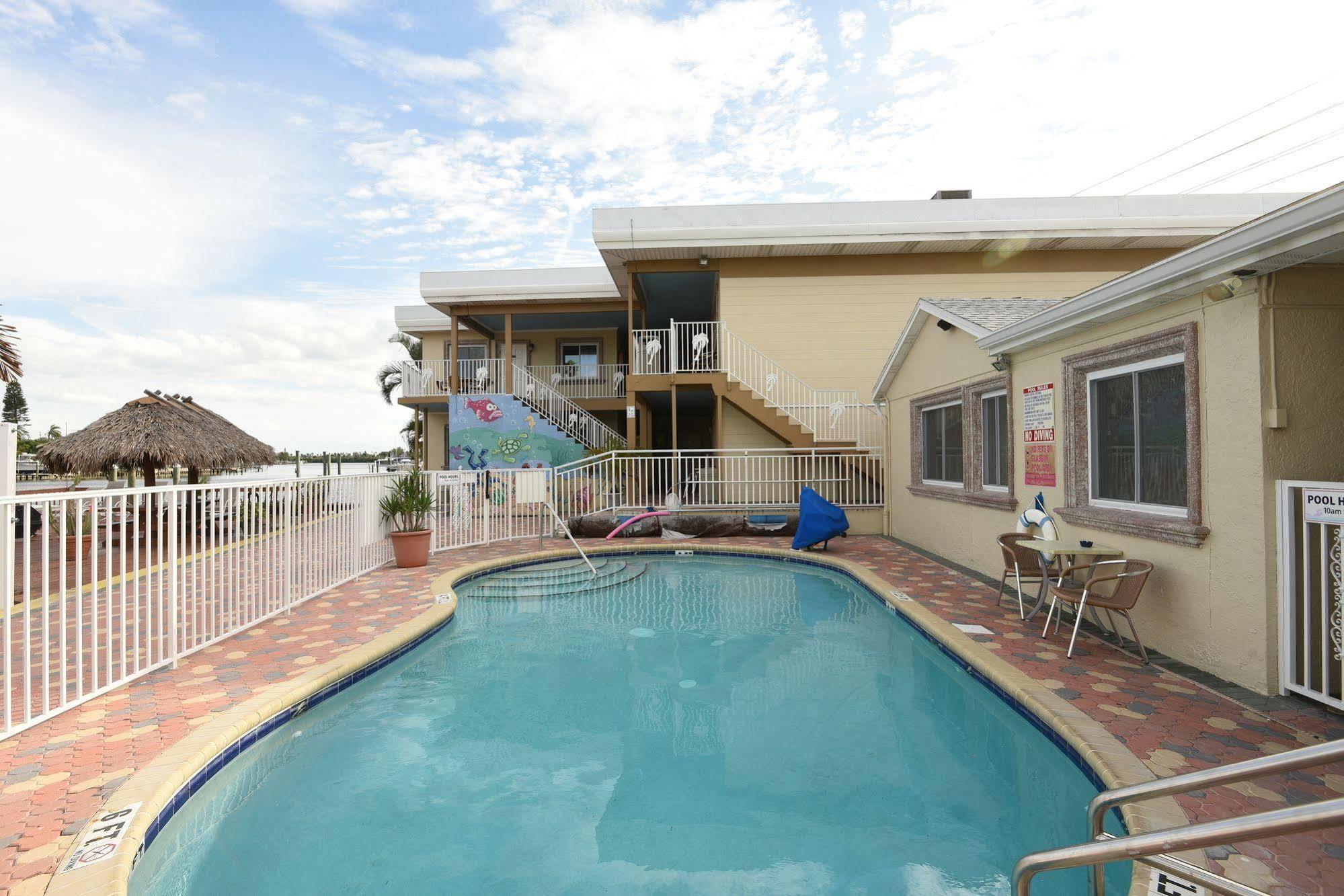 Hotel Bay Palms Waterfront - And Marina 3*