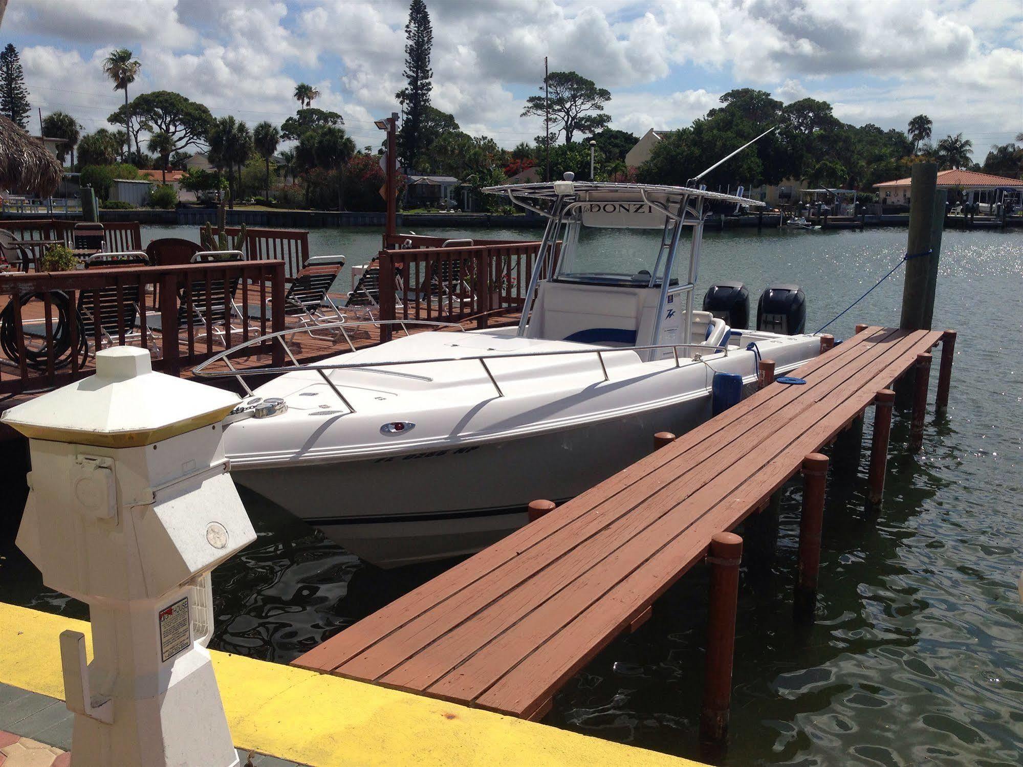 Bay Palms Waterfront - And Marina 3*