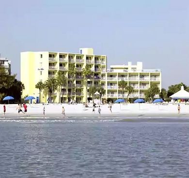 Alden - A Beachfront 3*