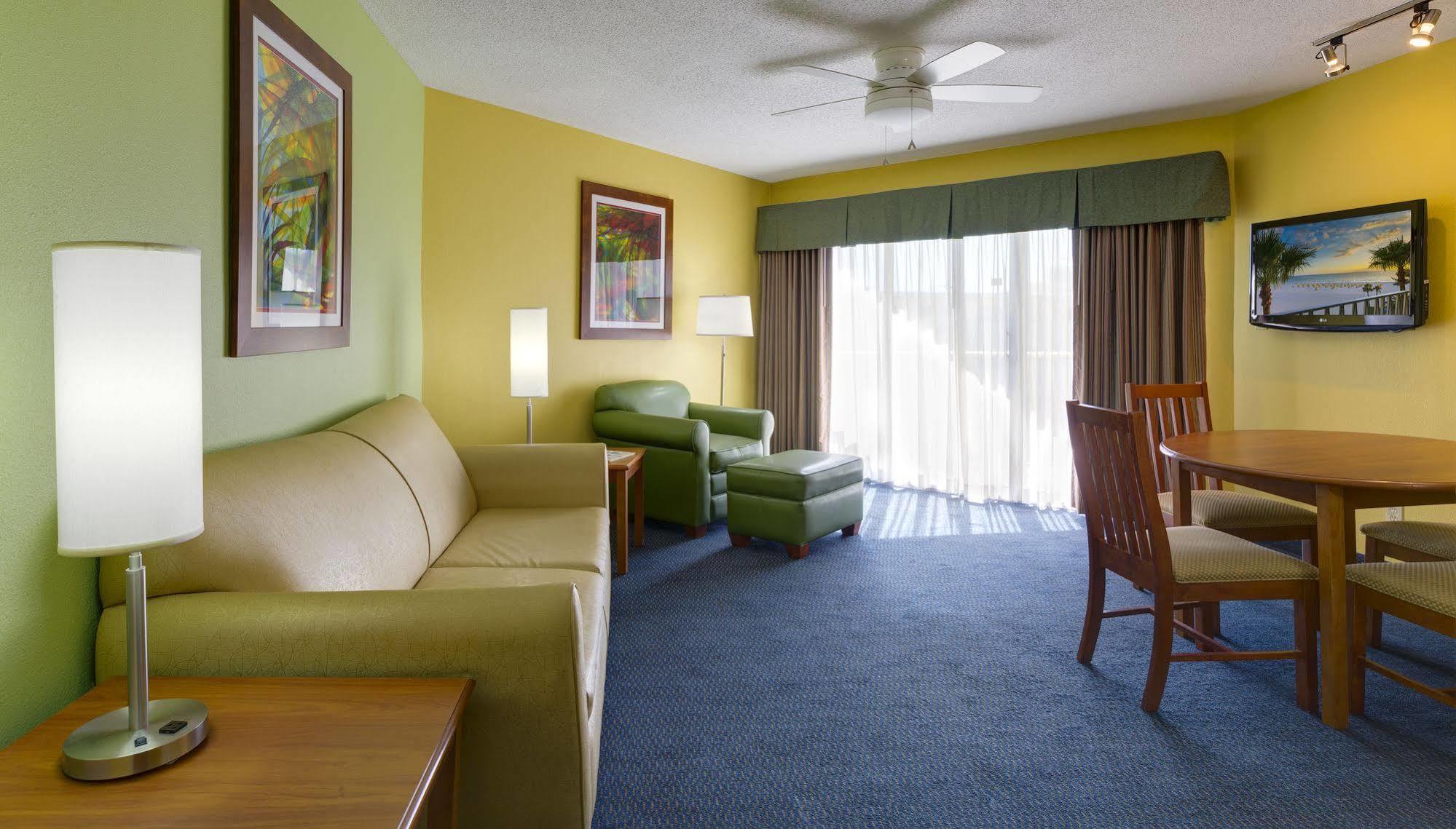Alden - A Beachfront Hotel St. Pete Beach