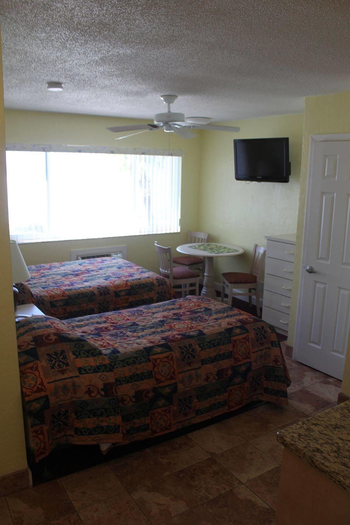Hotel Page Terrace Beachfront