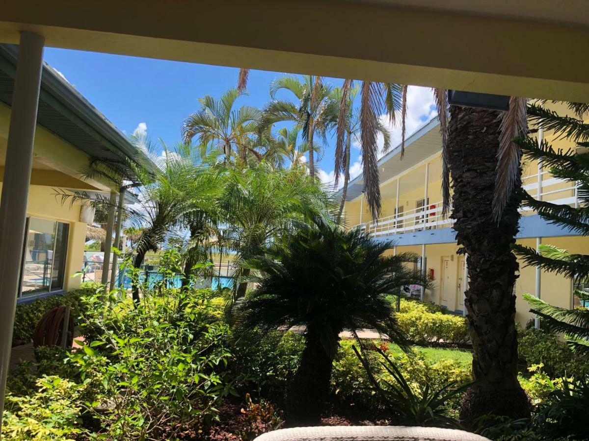 Arvilla Hotel St. Pete Beach